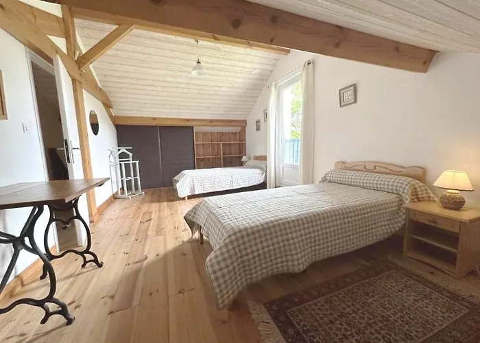 De Lescurade Escource